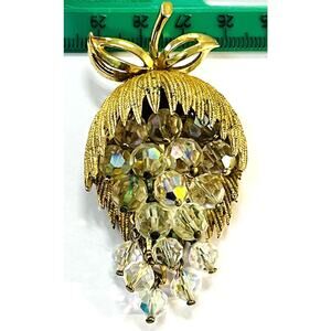 Vintage SCHRAGER Waterfall Crystal Brooch